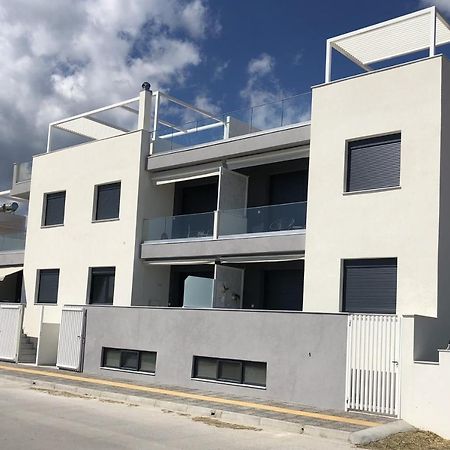 Thalassa Apartment Néa Péramos Exterior foto